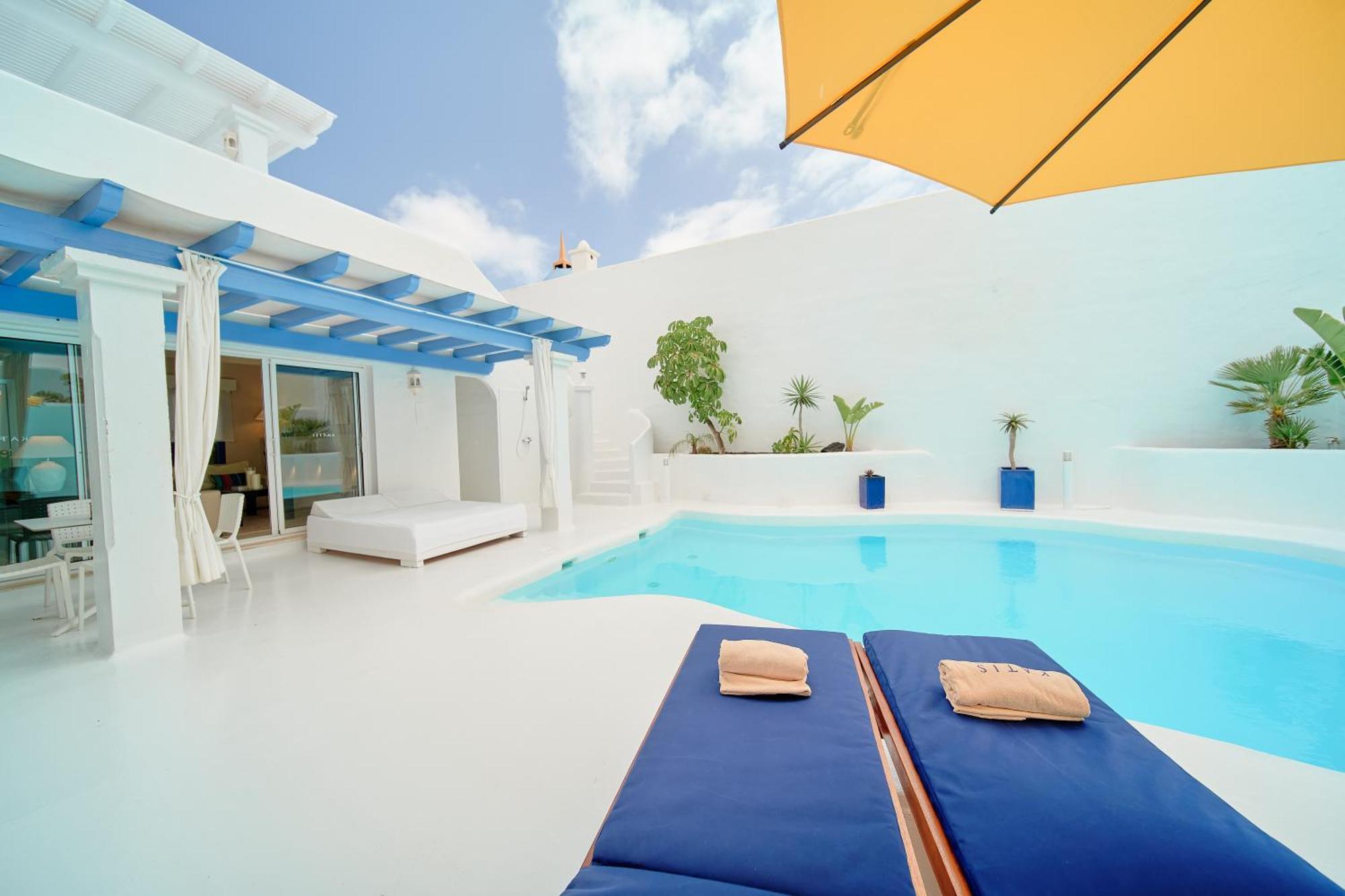 Katis Villas Boutique In Bahiazul Corralejo Exterior photo