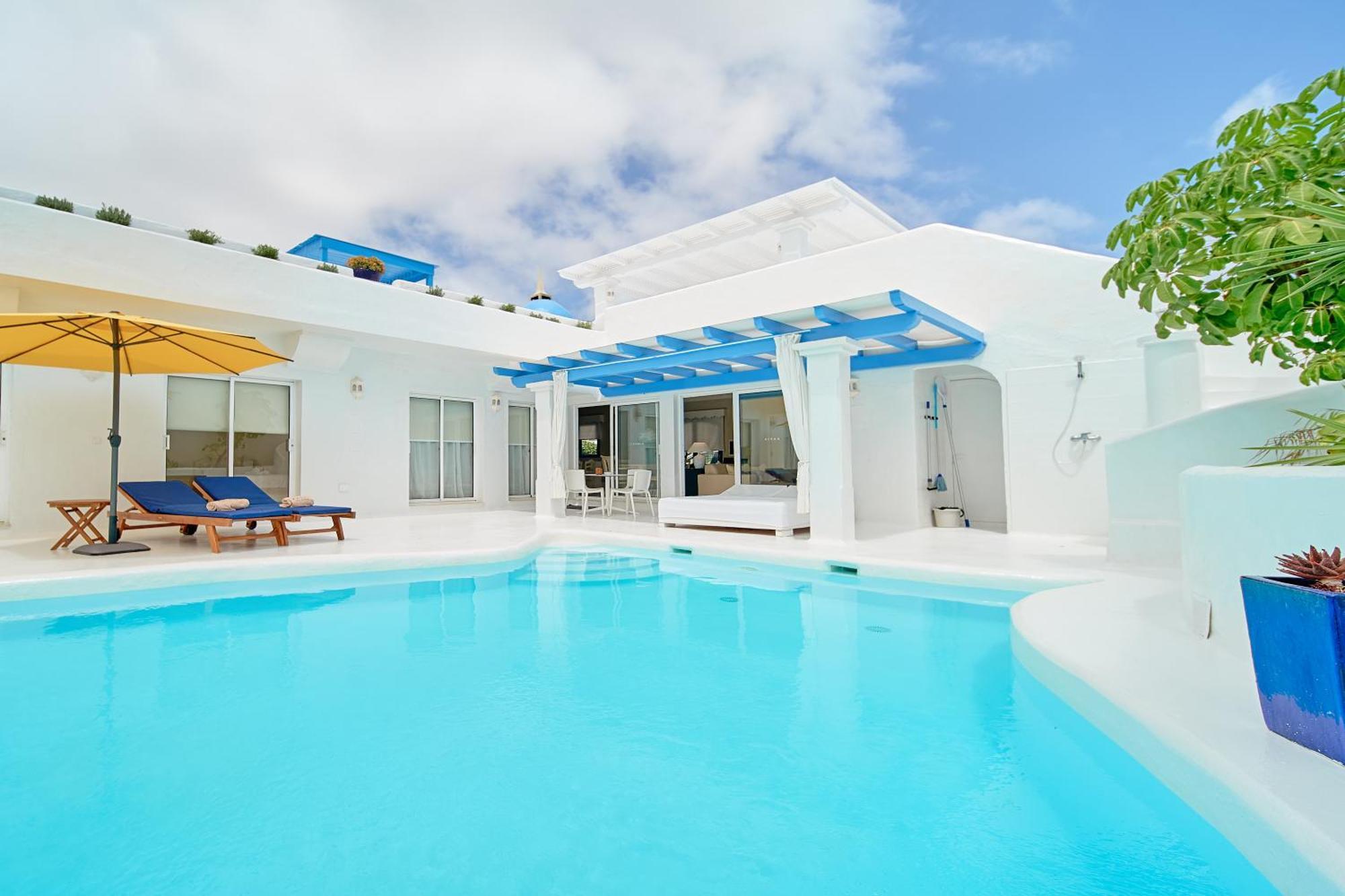 Katis Villas Boutique In Bahiazul Corralejo Exterior photo