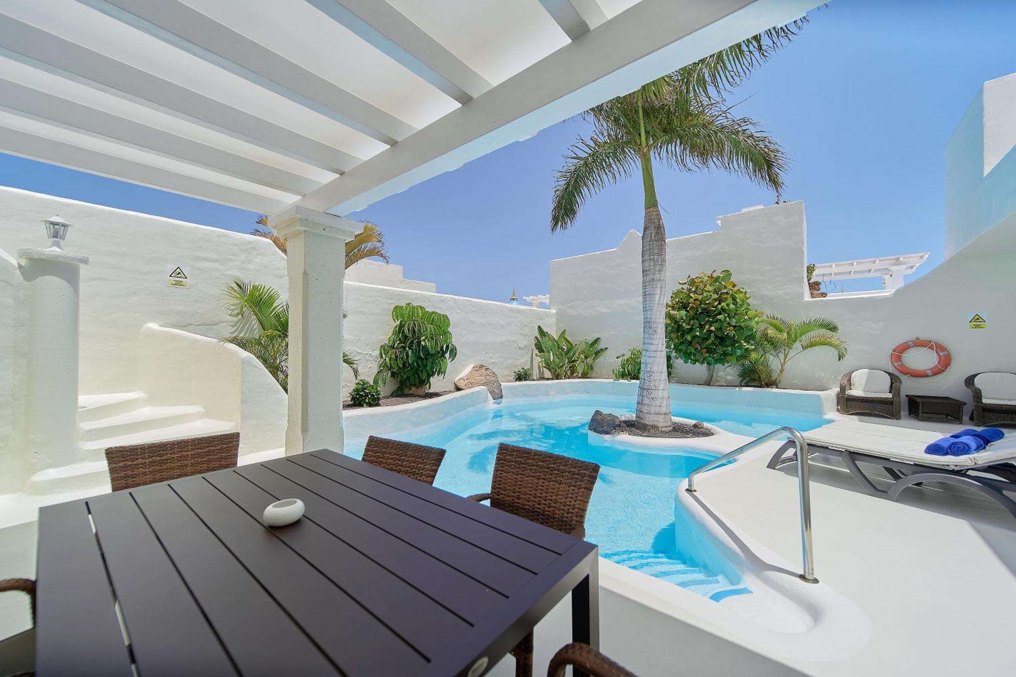 Katis Villas Boutique In Bahiazul Corralejo Exterior photo