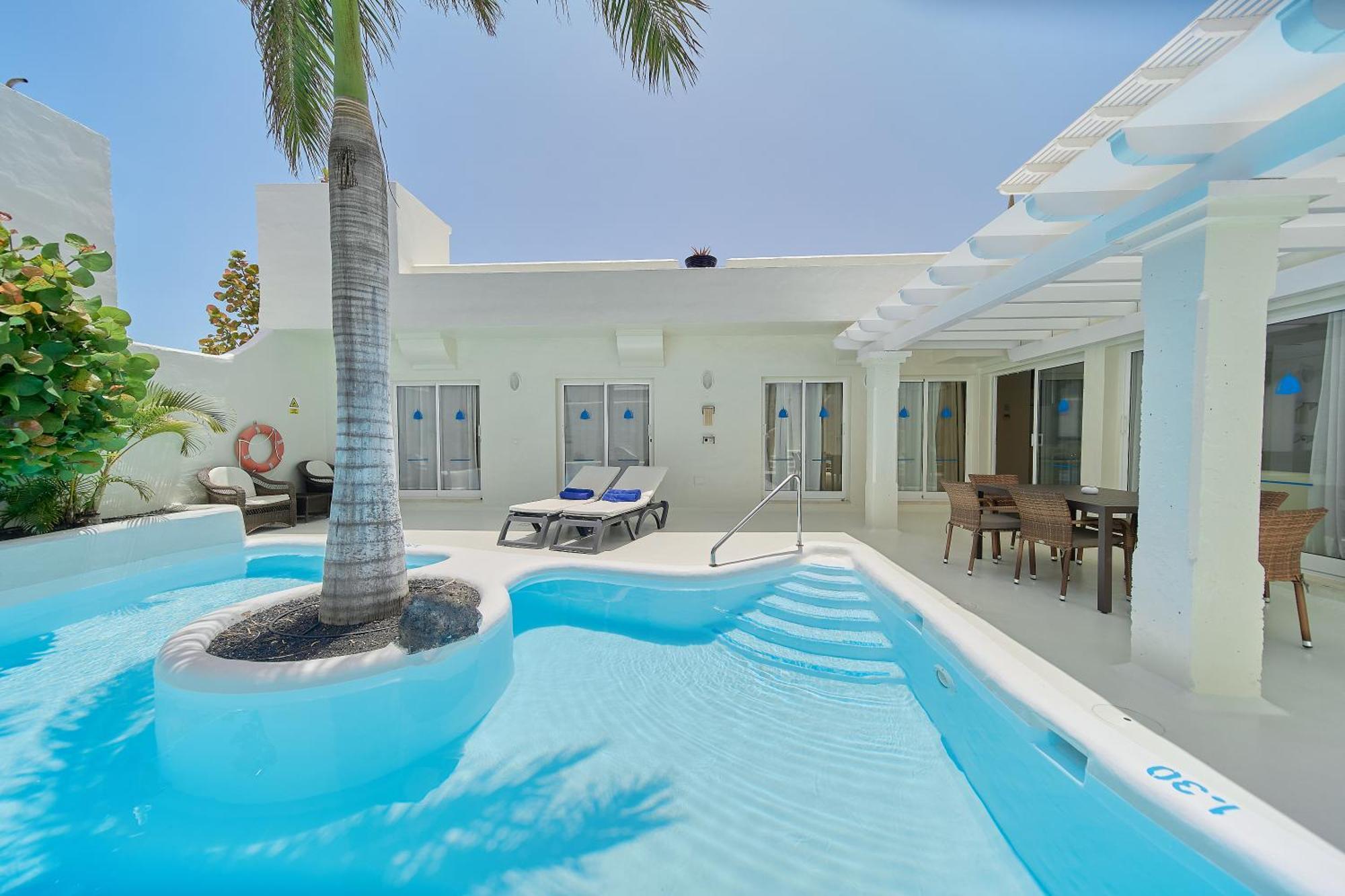 Katis Villas Boutique In Bahiazul Corralejo Exterior photo